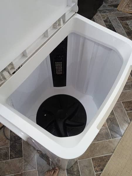 DW 6100 Single Tub washing Machine 2