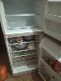 Dowlanc Refrigerator 0