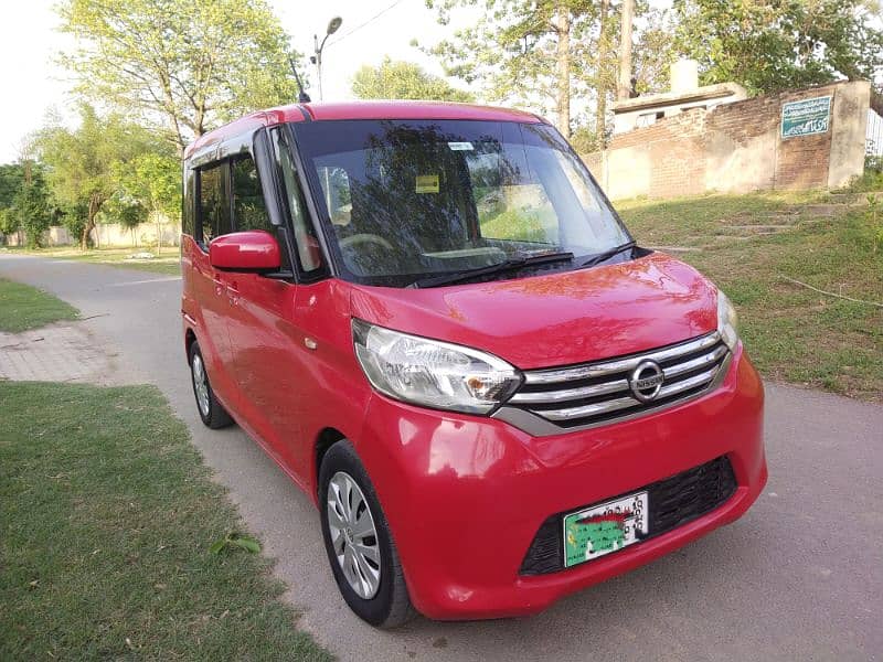 Nissan Dayz Roox 14/18 Lahore Registered Outclass Condition 6