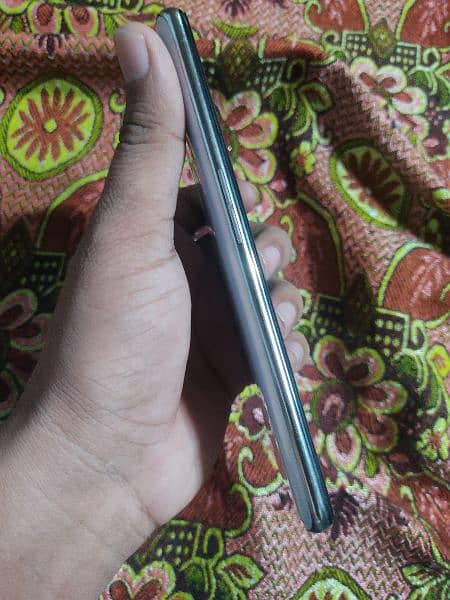 oppo reno 2f 8/128 10by9 5