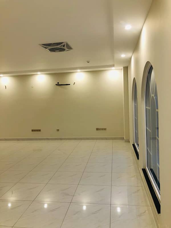 4 Marla Floor Available For Rent In DHA Phase 1 2
