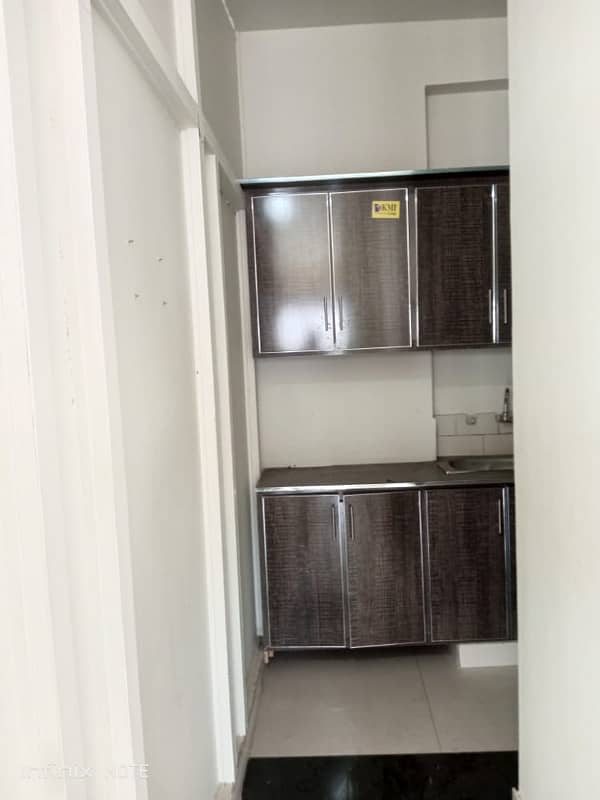 4 Marla Floor Available For Rent In DHA Phase 1 5