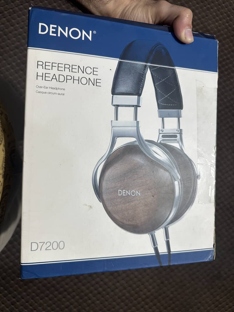 Denon Ah-d7200 flagship headphones with box and accessories 6
