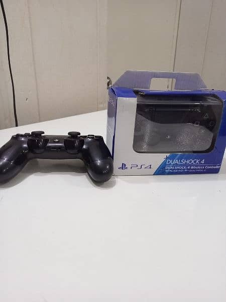 PS4 (PLAYSTATION 4) SLIM with 2 Controllers, game and headset 6