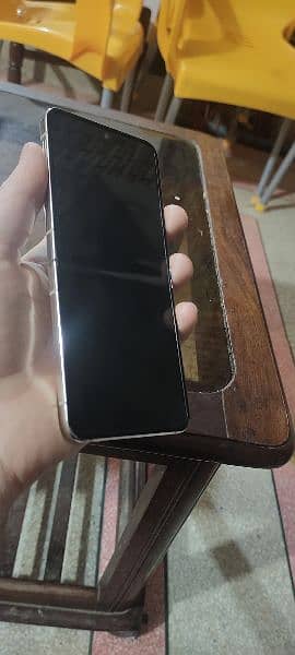 Samsung Galaxy flip 5 ( non PTA) 1