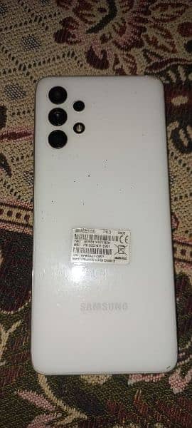 Samsung model A32 condition 10by10 white colour box with charge 10