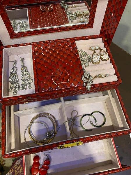 jewellery box /fashion/ fancy/ dabba/  safebox/red 3