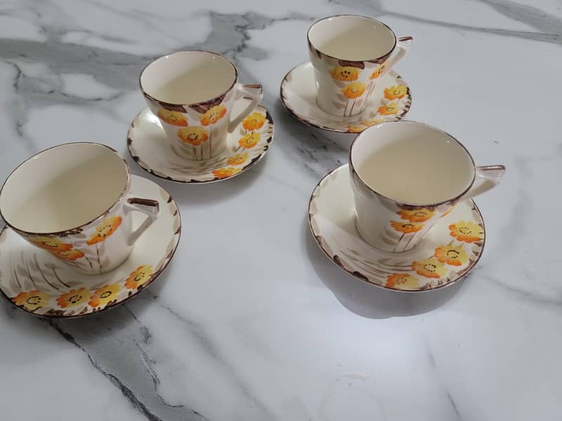 Antique (1928) Ridgway Ironstone 6 person dinner set made in England 8