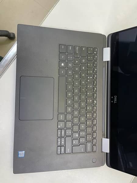DELL XPS 9575 7