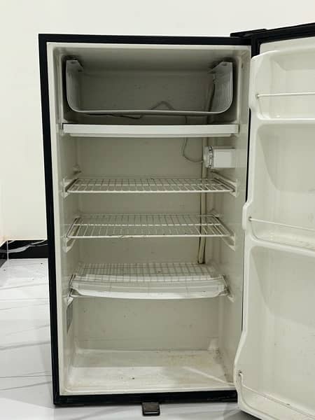 Haier Room refrigerator in Good Condition 1