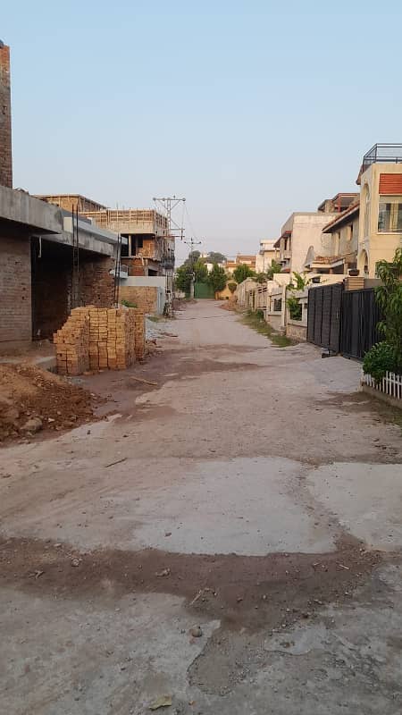 7 Marla Heighted Plot In Main Bani Gala For Sale 3