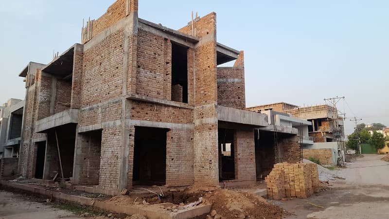 7 Marla Heighted Plot In Main Bani Gala For Sale 4