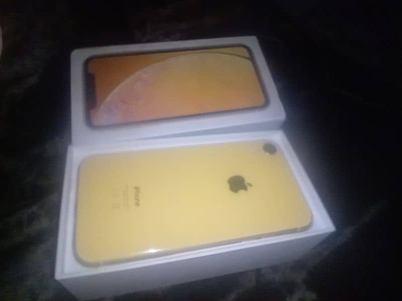 iphone xr non pta with box 13
