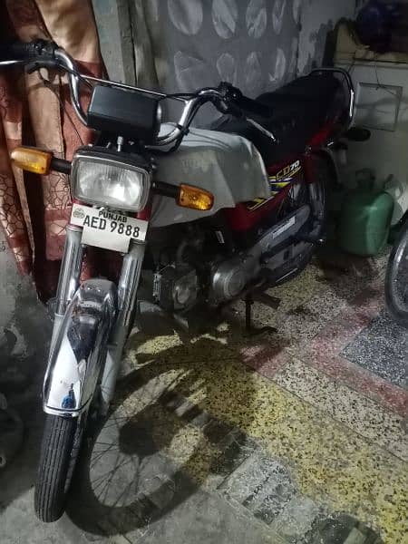 Honda CD70 for sale 10/10 condition 4
