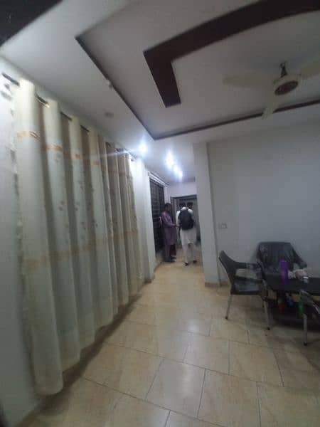 DOUBLE BED FLATS/APPARTMENTS AVAILABLE FOR RENT AT PEACEFUL LOCATION 3