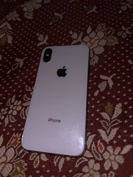 iPhone XS Pta aprove white colour 64gb 78 original  betrry no Falt 1