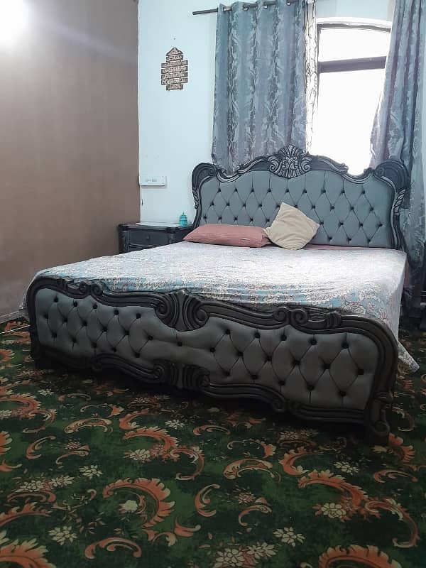 Furnish room available in G11/3 pha for ladies or couple only 0