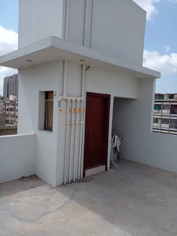 GULSHAN E IQBAL BLOCK-3 SECOND FLOOR 240 SQ. YD 3 BED WITH ROOF PORTION FOR SALE 9