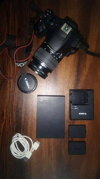 Canon EOS REBEL T5 1200D with the entire set 1