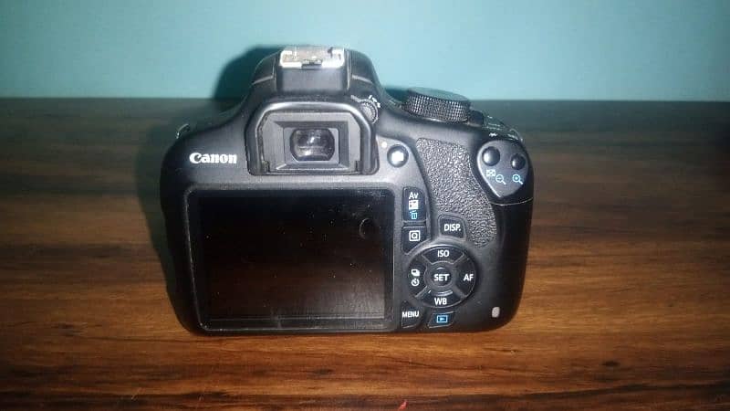 Canon EOS REBEL T5 1200D with the entire set 3