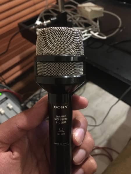 Sony Dynamic Microphone ( F-230M) 1