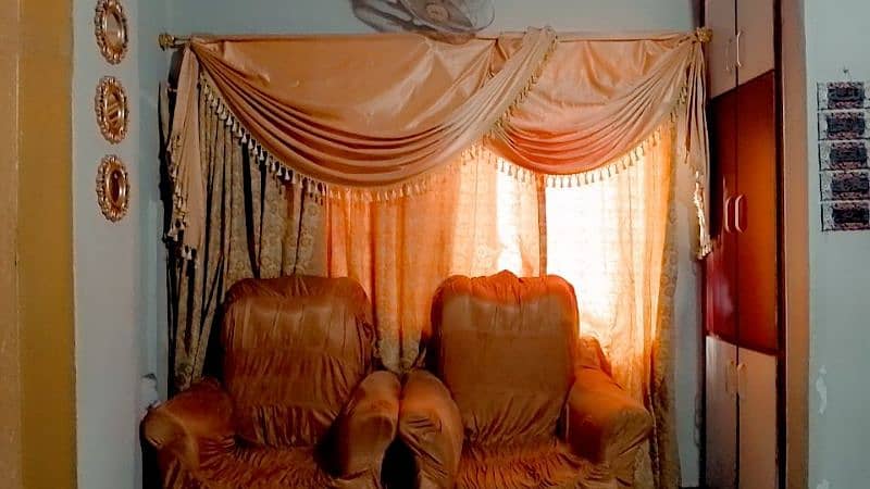 Used Curtains for sale 0