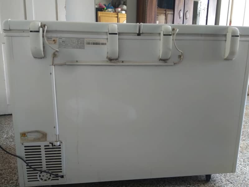 Haier Freezer double door vip condition vip chill cooling 1