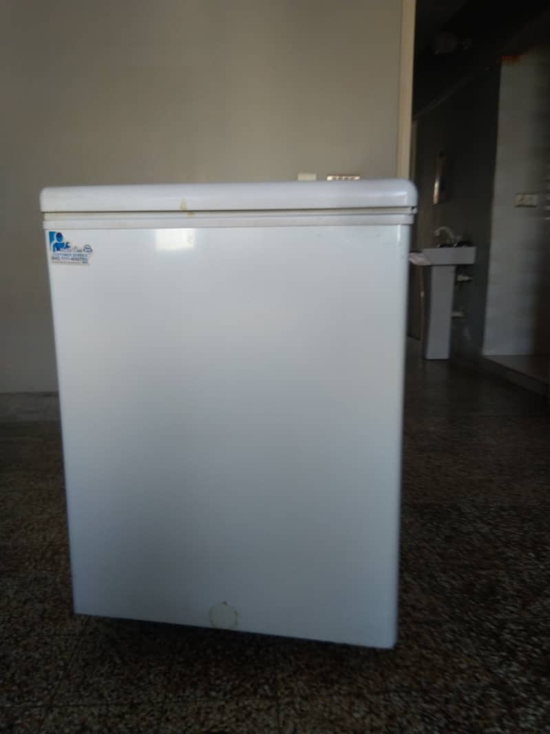 Haier Freezer double door vip condition vip chill cooling 2