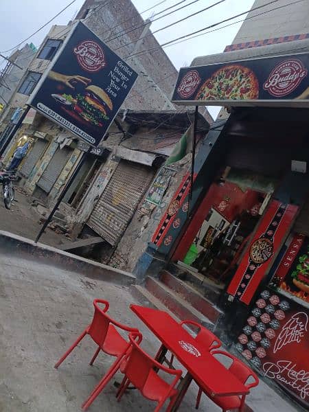 runing restaurant for badami bagh Lahore point name buddy's restaurant 6