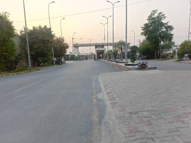 11 Marla plot available for sale in Premium block Abdullah Gardens Canal Road fsd 2