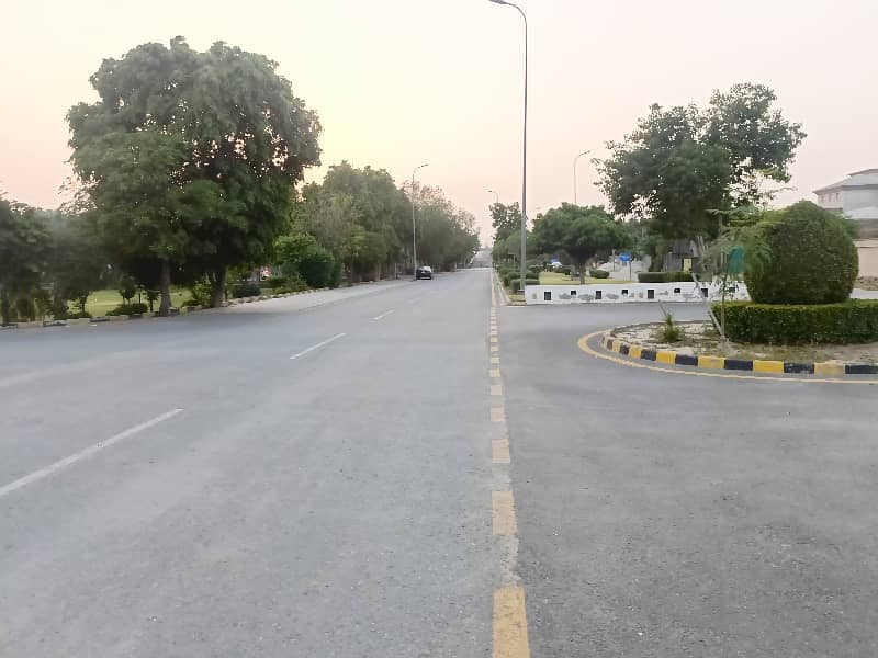 11 Marla plot available for sale in Premium block Abdullah Gardens Canal Road fsd 5