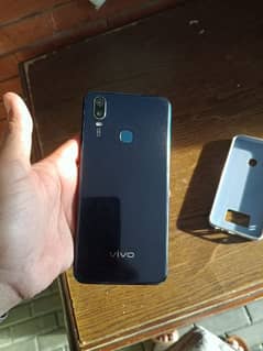 Vivo y11 3/32 All ok with box and charger 14999/_