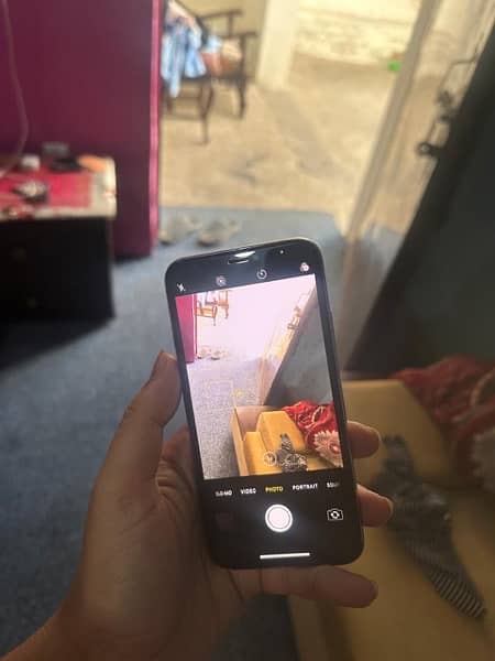 iPhone X in Like New Condition 256gb 5