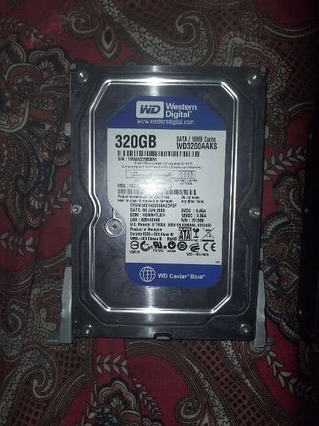 320 GB western hard 3 3 TB Two segate Hard Disk For sell 0