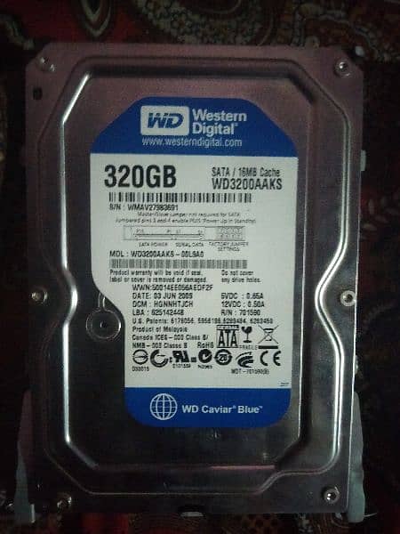 320 GB western hard 3 3 TB Two segate Hard Disk For sell 2