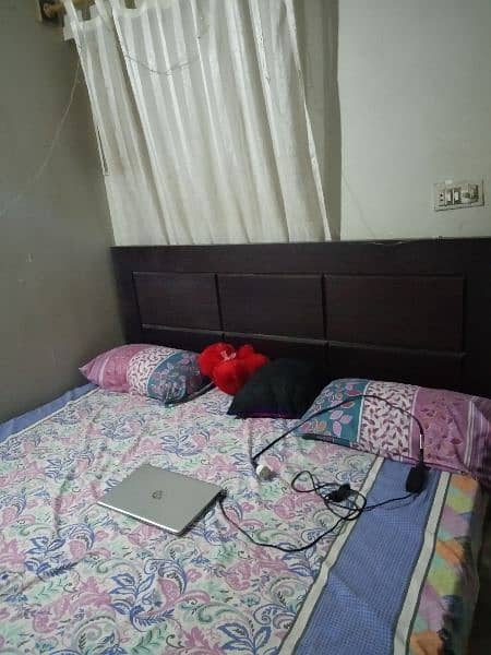 with sofam . . . bed is good condition only 6 months used 1