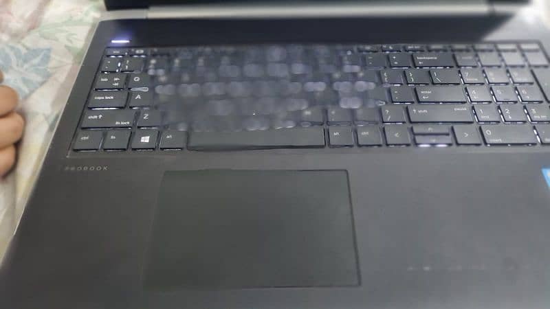 hp probook G5 450 i7 8th gen with original charger 2