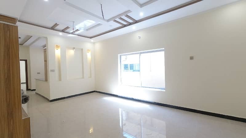 Gorgeous Prime Location 10 Marla House For Sale Available In Gulshan Abad Sector 3 14