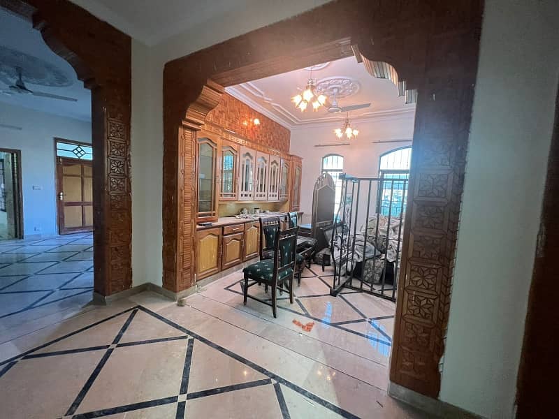 1 Kanal Main Boulevard Used House Available For Sale In Gulshan Abad Sector 2. 10