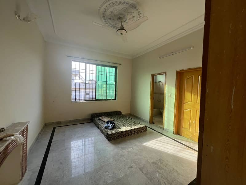 1 Kanal Main Boulevard Used House Available For Sale In Gulshan Abad Sector 2. 13