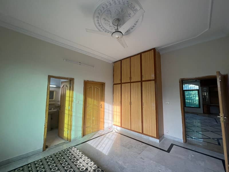 1 Kanal Main Boulevard Used House Available For Sale In Gulshan Abad Sector 2. 19