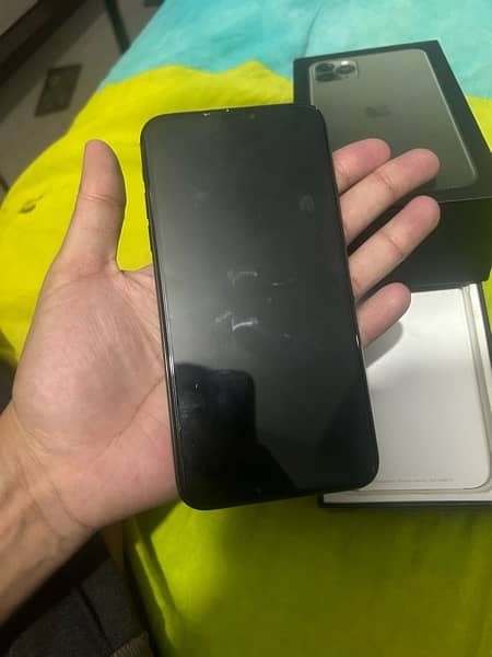 iphone 11 pro max 64gb non pta with Box (just panel changed) 7