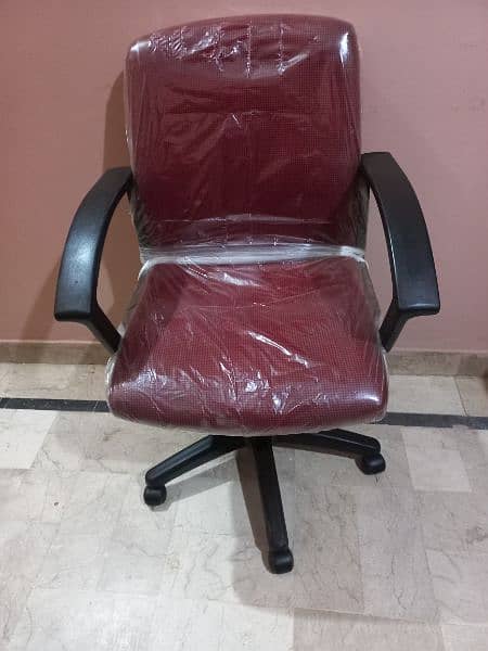 Sllightly Use Chairester Branded Chairs Available 7