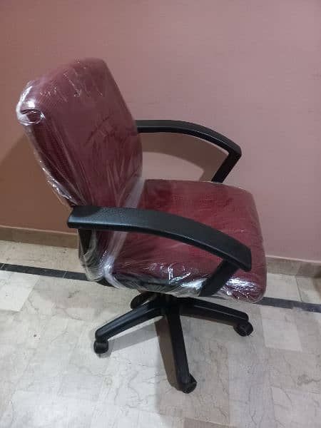 Sllightly Use Chairester Branded Chairs Available 8