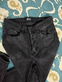 Black color outfitters pant