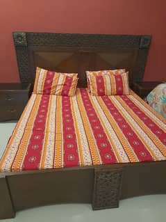 Bedroom set made by Lasani wood