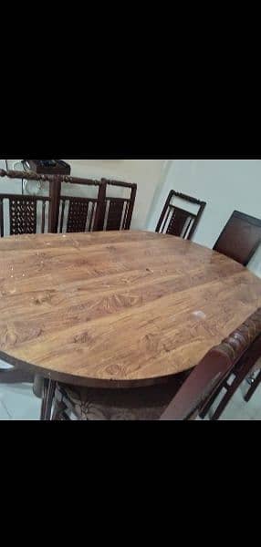6 seater dining table, good quality good condition 2