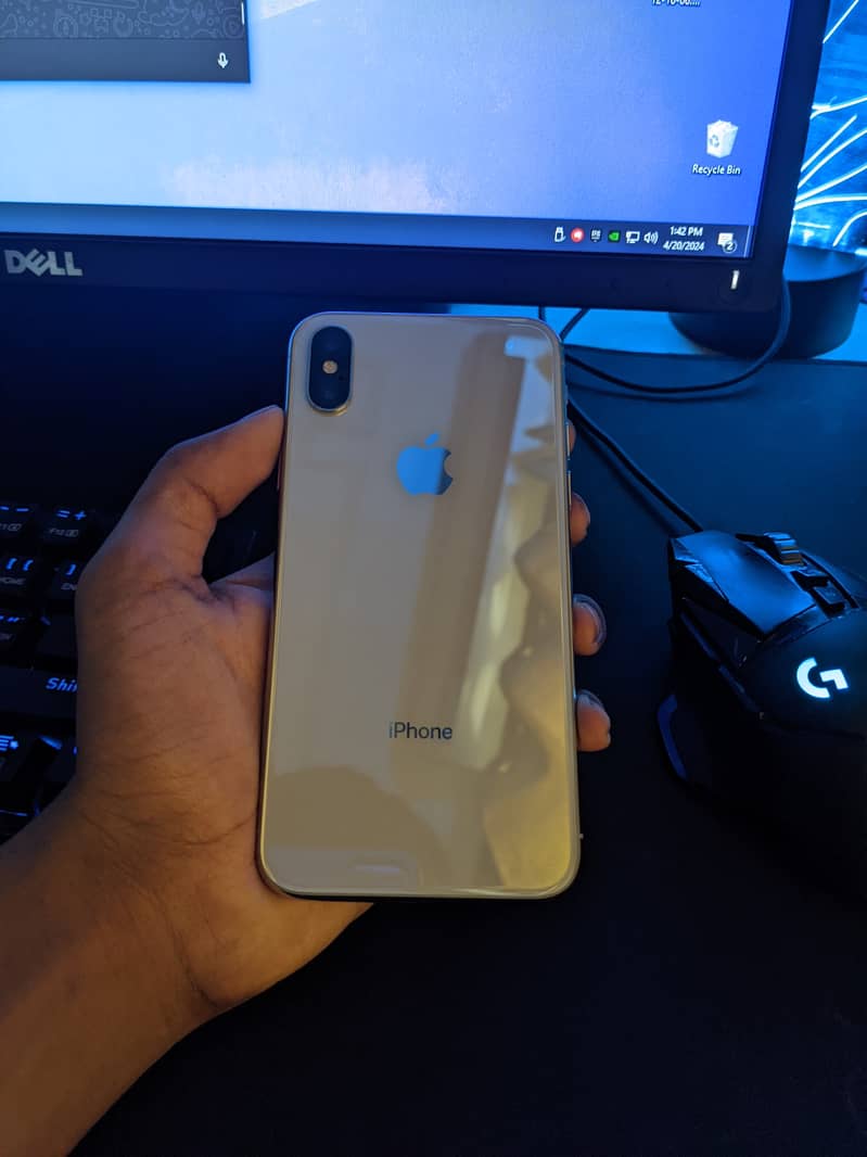 iPhone X 64GB Non-PTA (with small dot) 1