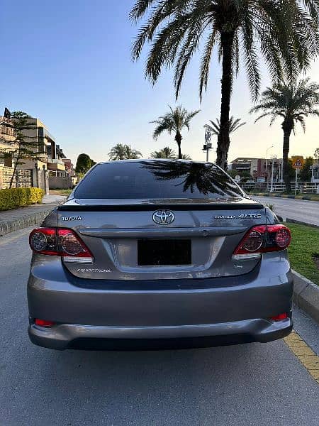 Toyota Corolla Altis in Excellent condition 3