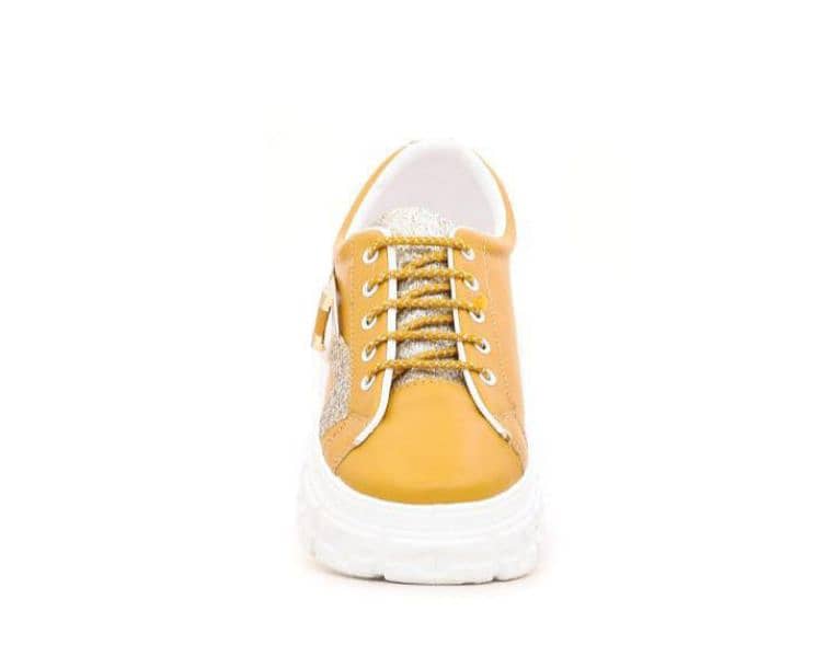 mustard casual shoes 6 num 0
